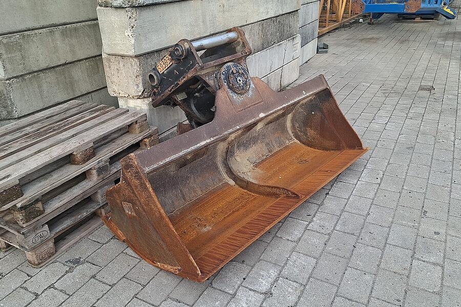 [Other] Sonstige Liebherr 2000mm mit Powertilt Likufix SW4