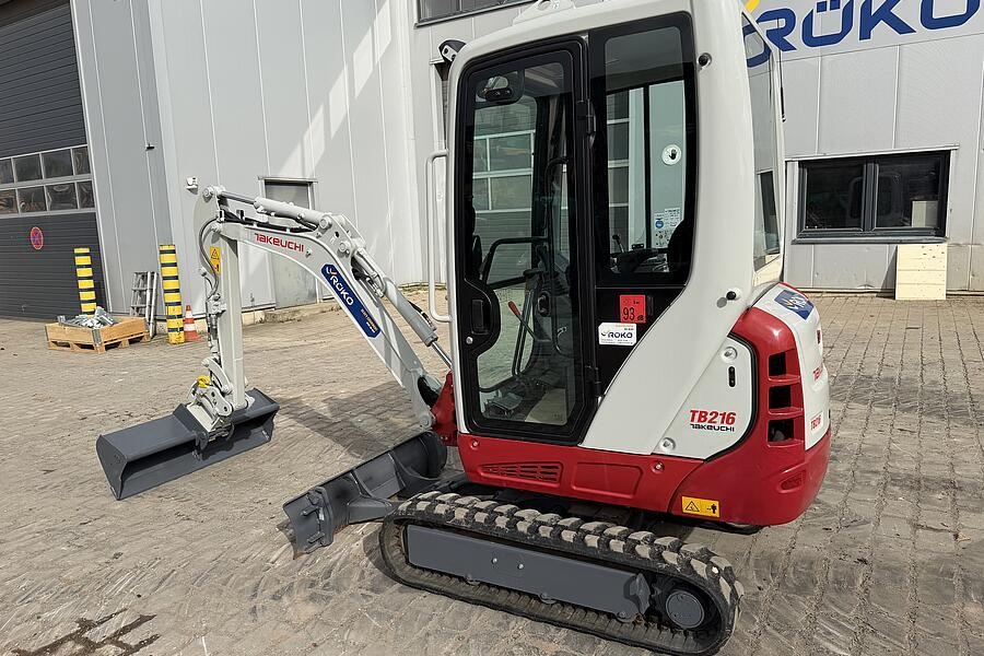 Takeuchi TB 216 V4