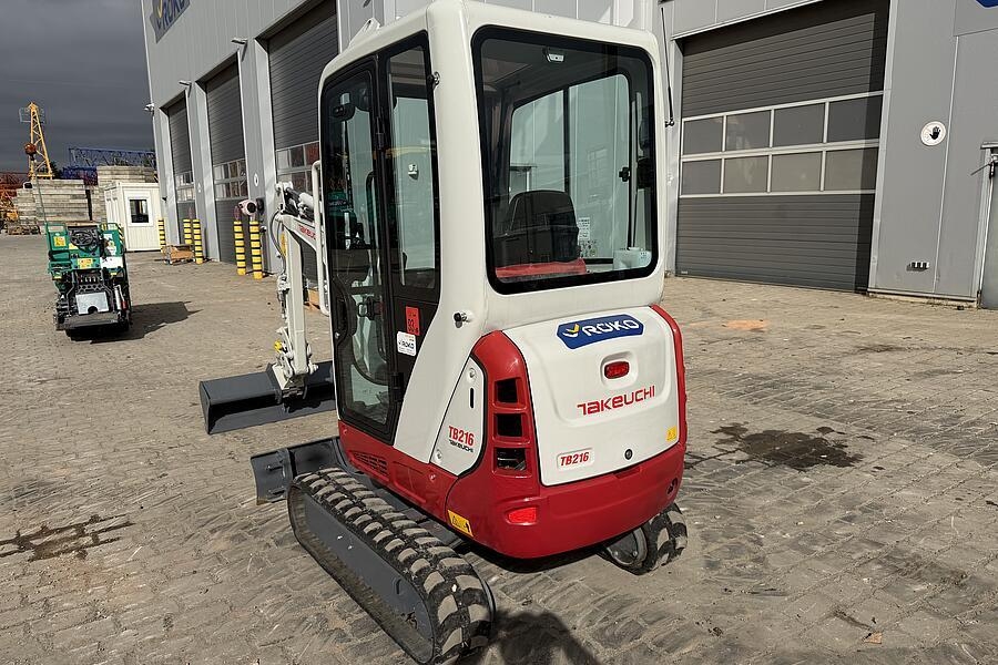 Takeuchi TB 216 V4