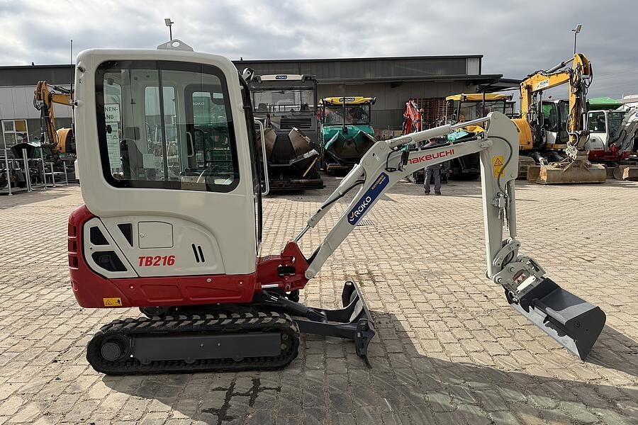 Takeuchi TB 216 V4