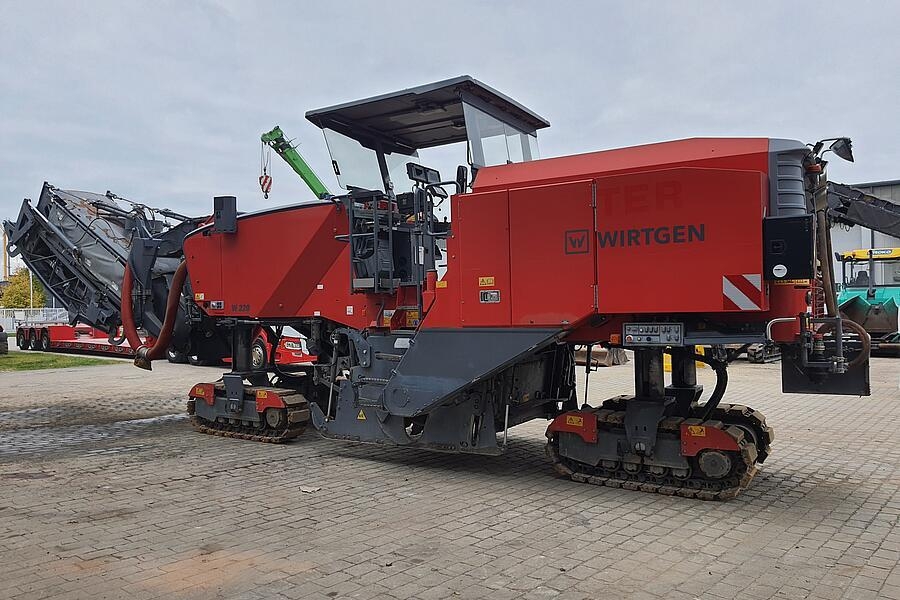 Wirtgen W 220