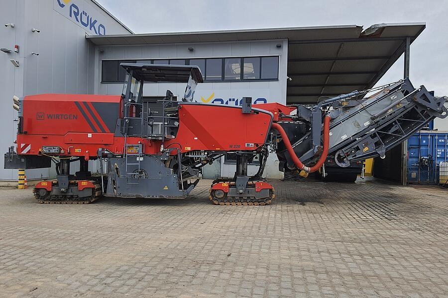 Wirtgen W 220