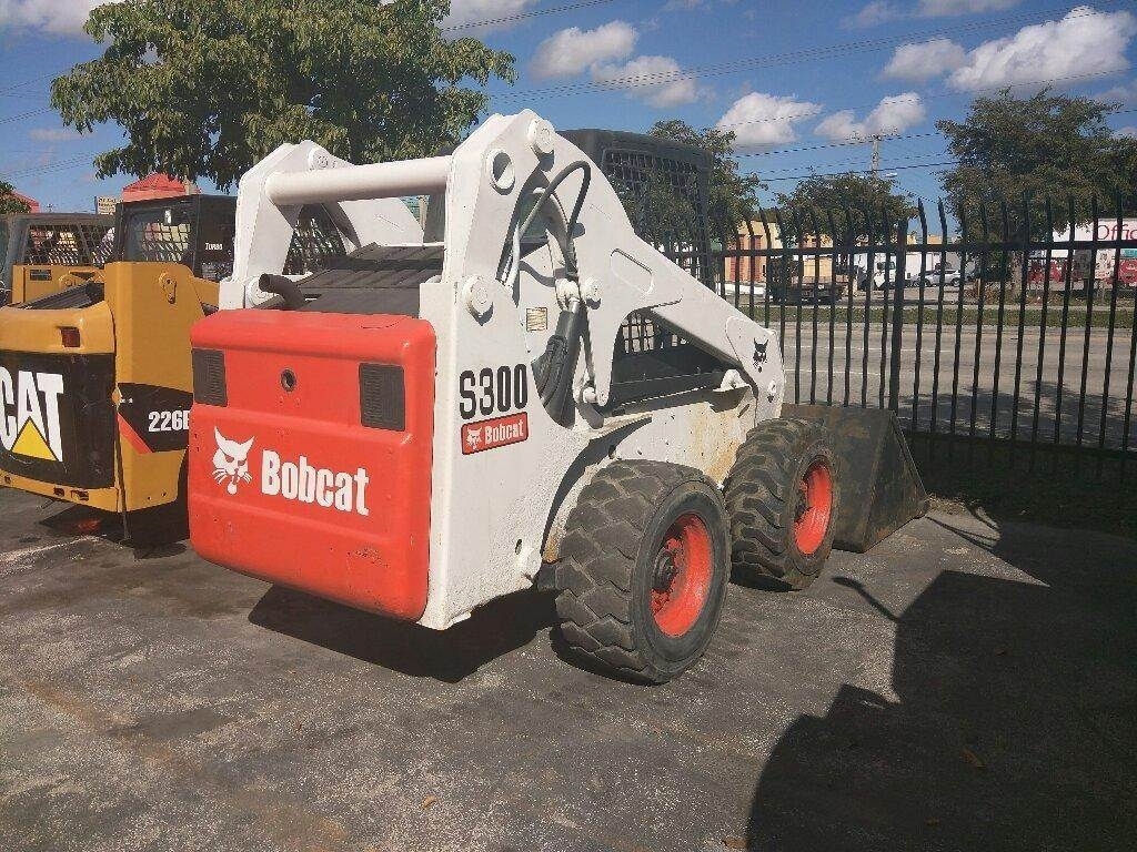 Bobcat S300 for sale Miami, Florida Price 20,000, Year 2008 Used