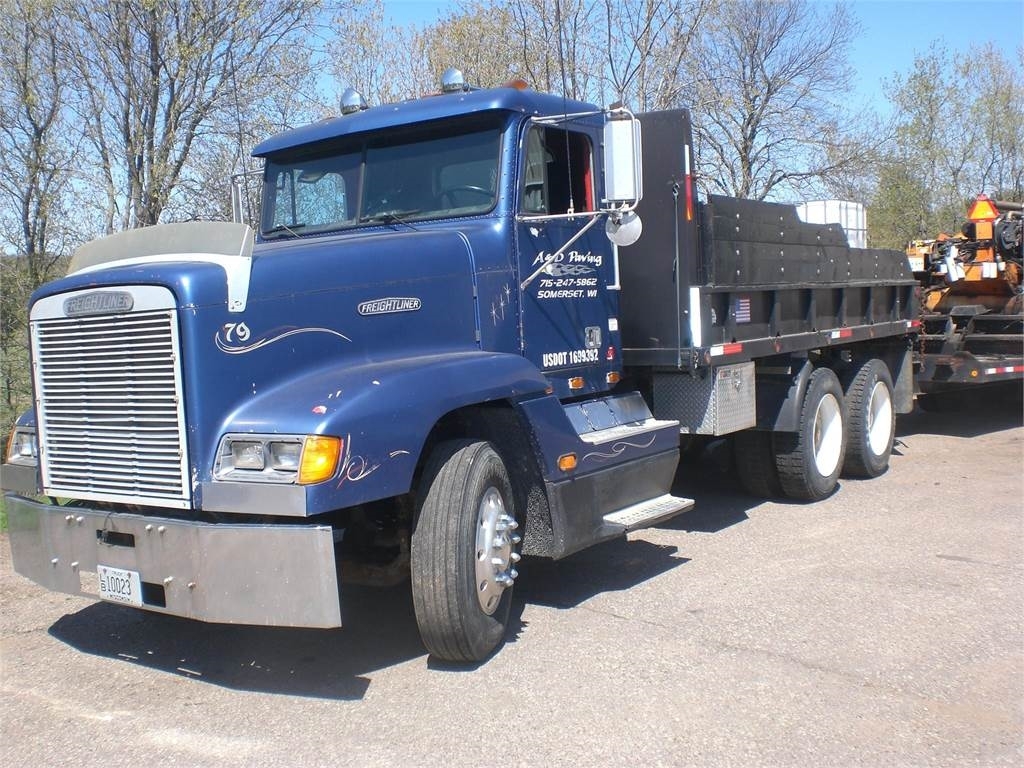 Freightliner FL80 for sale Brainerd, Minnesota Price 19,500, Year