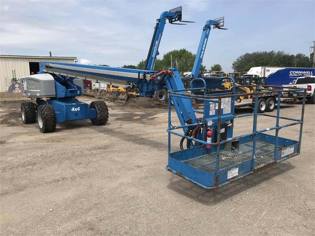 Genie S85 sn S85H14299 Telescopic boom lifts Construction
