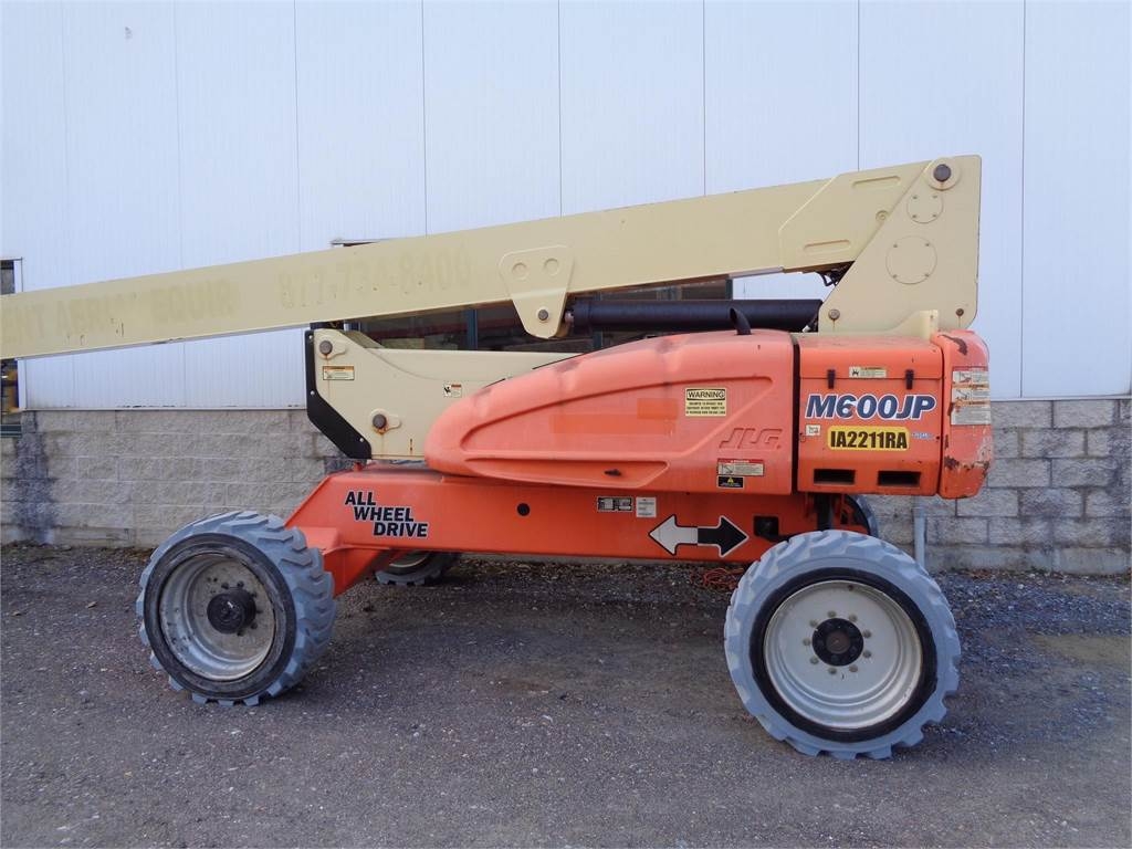 JLG M600JP sn 135794 Articulated boom lifts Construction