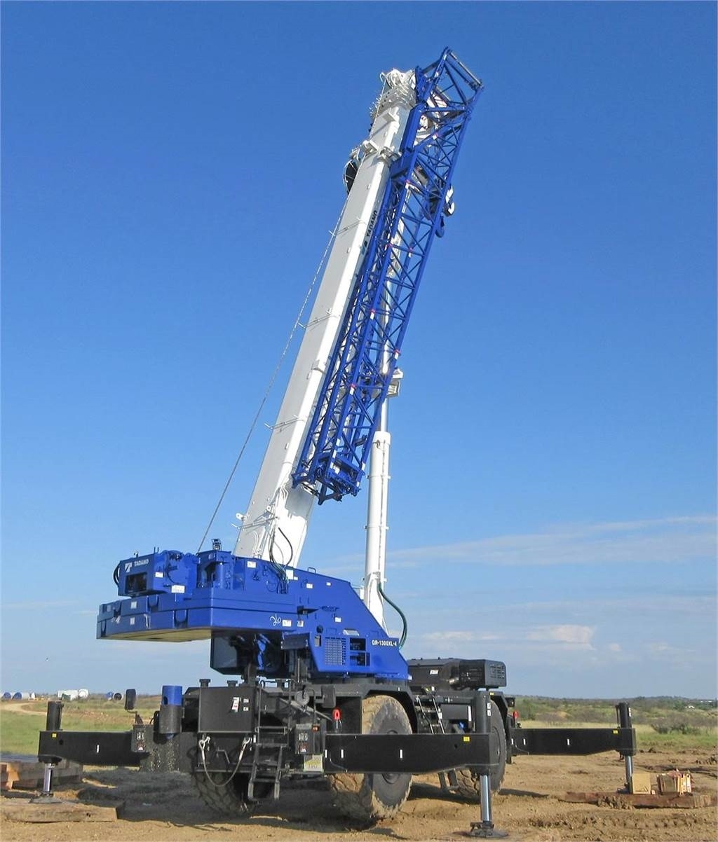トトロロ Tadano GR 1300XL-4