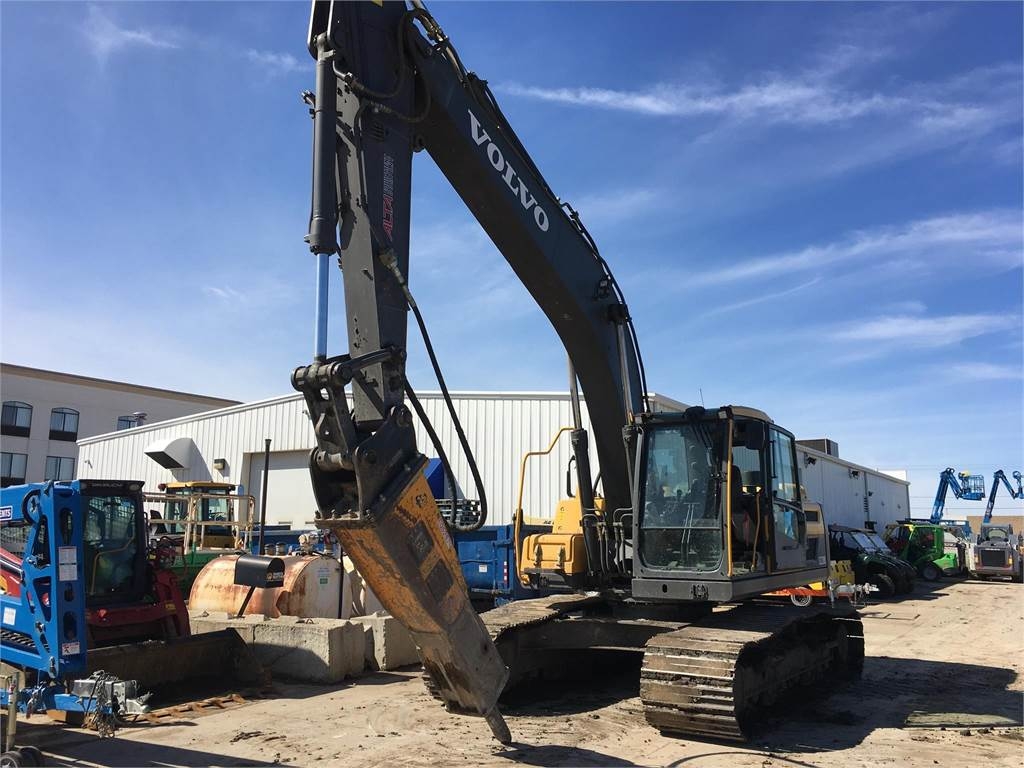 Экскаватор volvo ec220dl Экскаватор volvo ec220dl