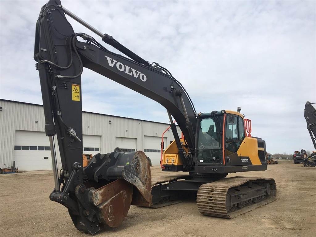 Экскаватор volvo ec220dl Экскаватор volvo ec220dl