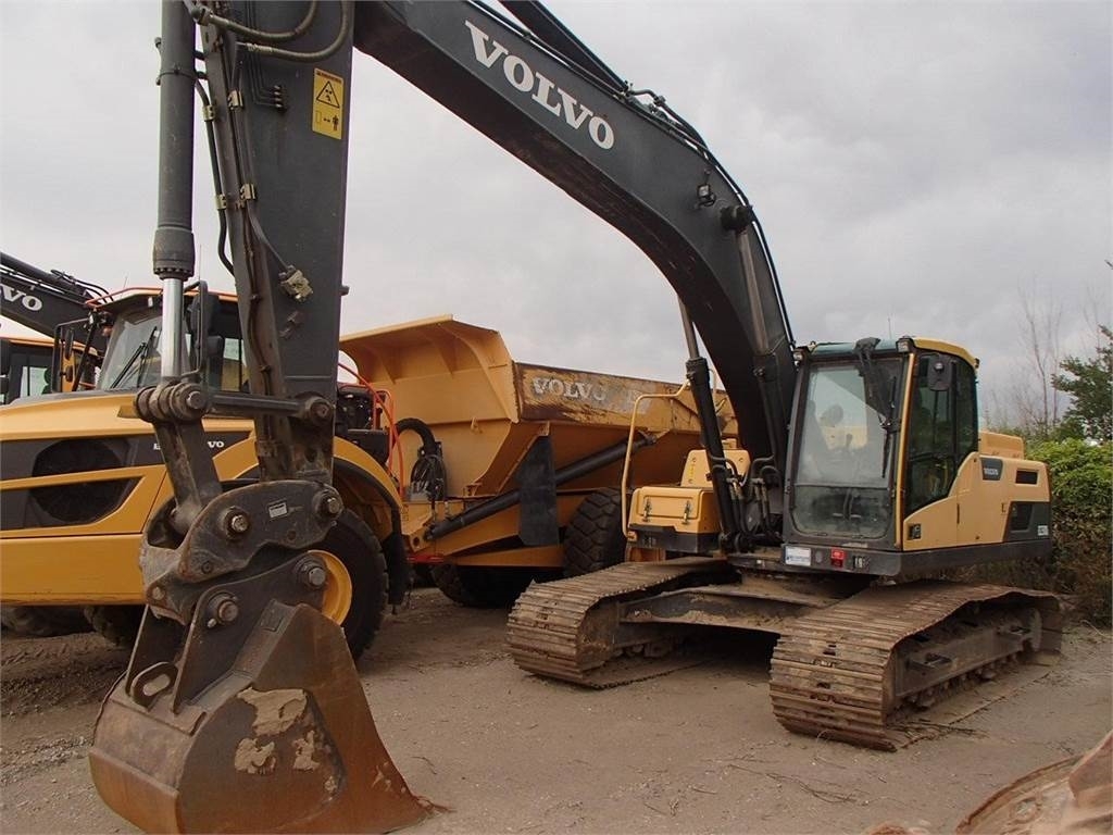 Экскаватор volvo ec250dl