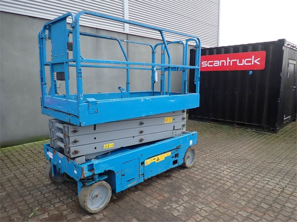 Genie GS2646, Piattaforme verticali, Costruzioni