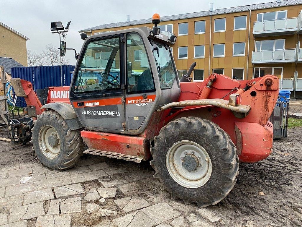 Manitou MT1440SLT Ultra, Sollevatori telescopici, Costruzioni