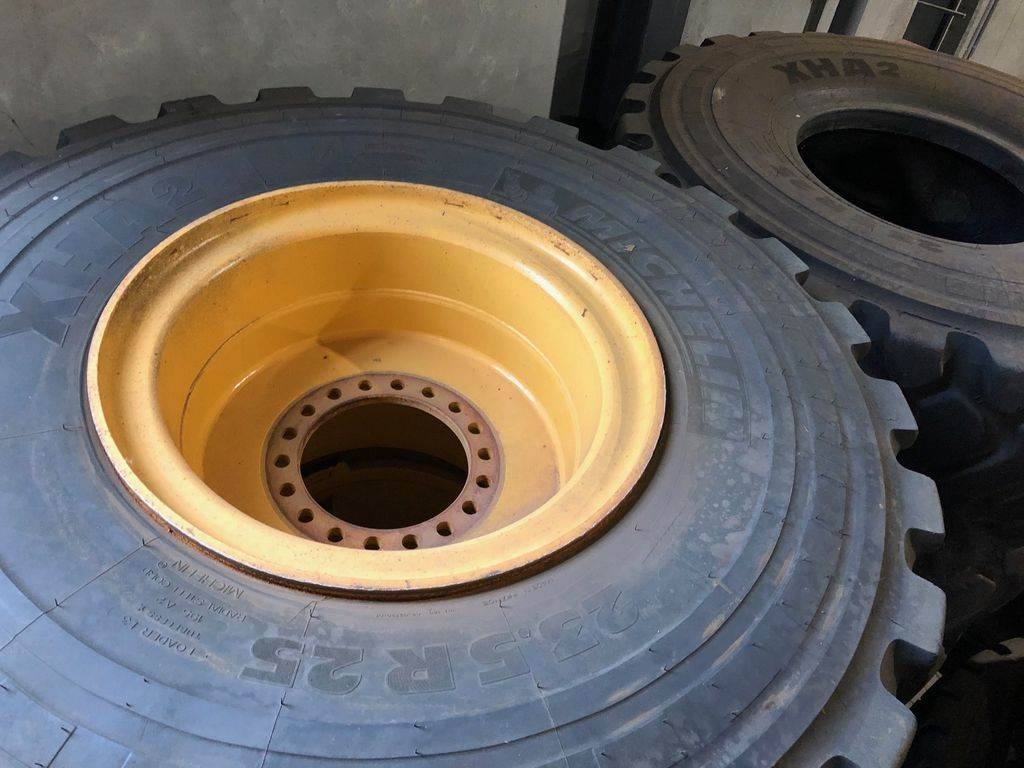 Michelin Hjul komplet, 23.5R25, XHA2, Pneumatici, ruote e cerchioni, Costruzioni