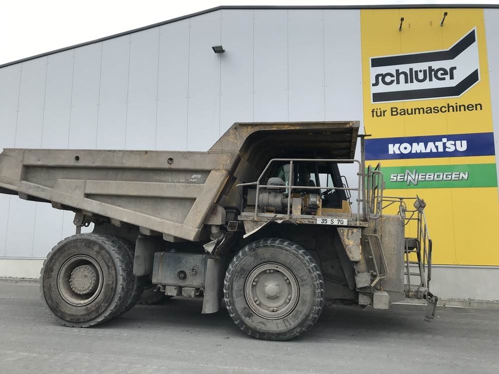 Komatsu HD4057 Rigid dump trucks Construction Equipment Komatsu Used Equipment
