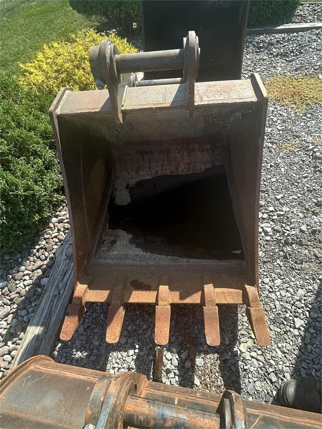 Yanmar 30 DIGGING BUCKET