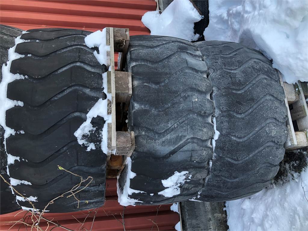 Goodyear 20.5R25 4st hjul t L60, Tires, wheels and rims, Construction Equipment