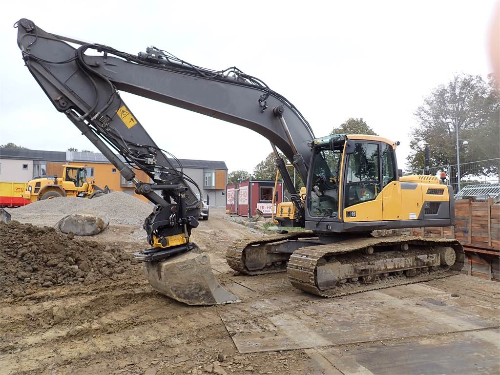 Volvo EC220DL, Crawler Excavators, Construction Equipment