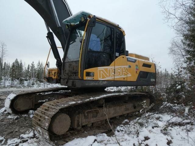 Экскаватор volvo ec250dl