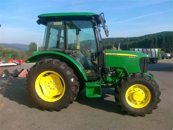 Used John Deere 5055 E tractors Year: 2016 for sale - Mascus USA