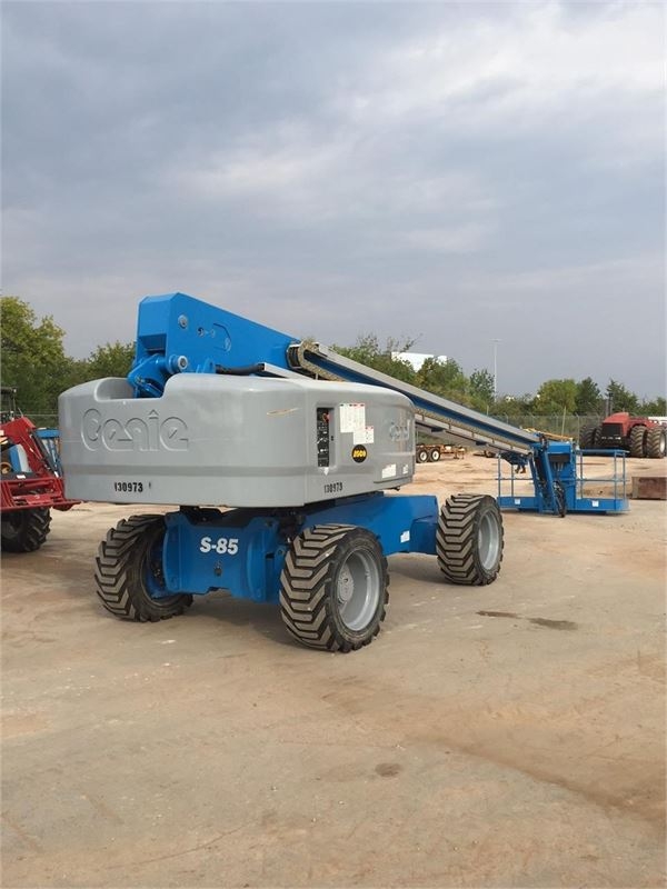 Genie S85 sn 10840 Articulated boom lifts Construction Equipment