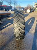 Michelin XM 108 540/65 R38, Tires, wheels and rims