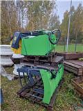 Avant XL silage grab, Other tractor accessories