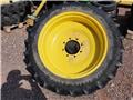 Kleber 270/95R32 x2, 2015, Tyres, wheels and rims