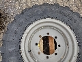 Mitas Reifen 335/80R20 Rad vom Atlas AR60, Reifen, Baumaschinen
