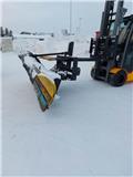 Soukkio 300, Snow blades and plows