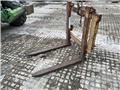 McConnel Linkage mounted pallet forks, Farm Equipment - Others