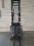 UniCarriers EPM100TVI620, Orderpicker voor middelhoog niveau, Laden en lossen