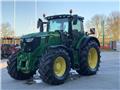 John Deere 250, 2022, Mga traktora