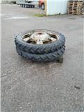 Michelin 180/95R40 Radodlingshjul, Tyres, wheels and rims