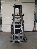 UniCarriers UMS160DTFVRF895, Reachtruck voor hoog niveau, Laden en lossen