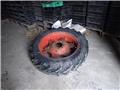  - - -  Komplet hjul 12,4 /11 - 28R, Tyres, wheels and rims
