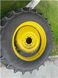 John Deere 6506, 2022, Tires, wheels and rims