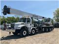 Freightliner Business Class M2 112, 2012, Tracked cranes