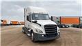 Freightliner Other, 2020, Prime Movers
