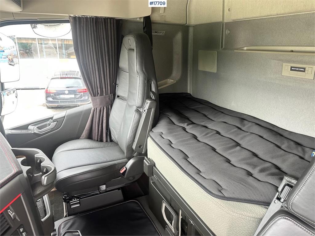 Volvo FH500 6x2 Truck.