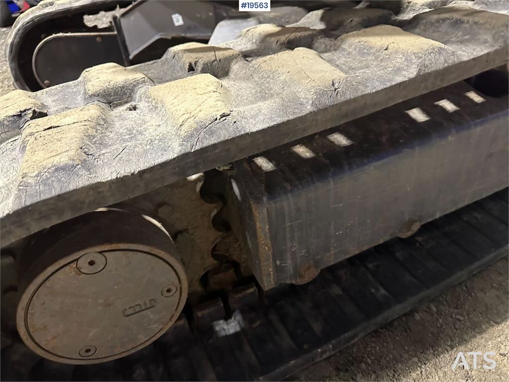 CASE CX50B excavator w/rototilt, hammer, grapple and 3