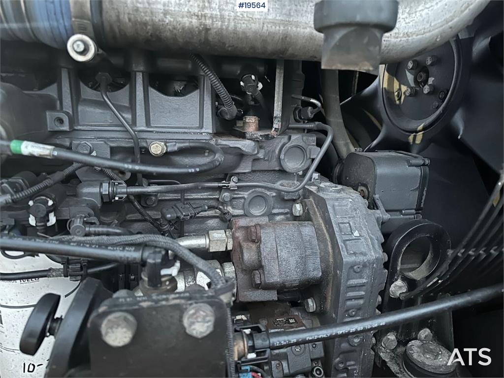 CASE 721E wheel loader w/ bucket. New scale and 2 sets