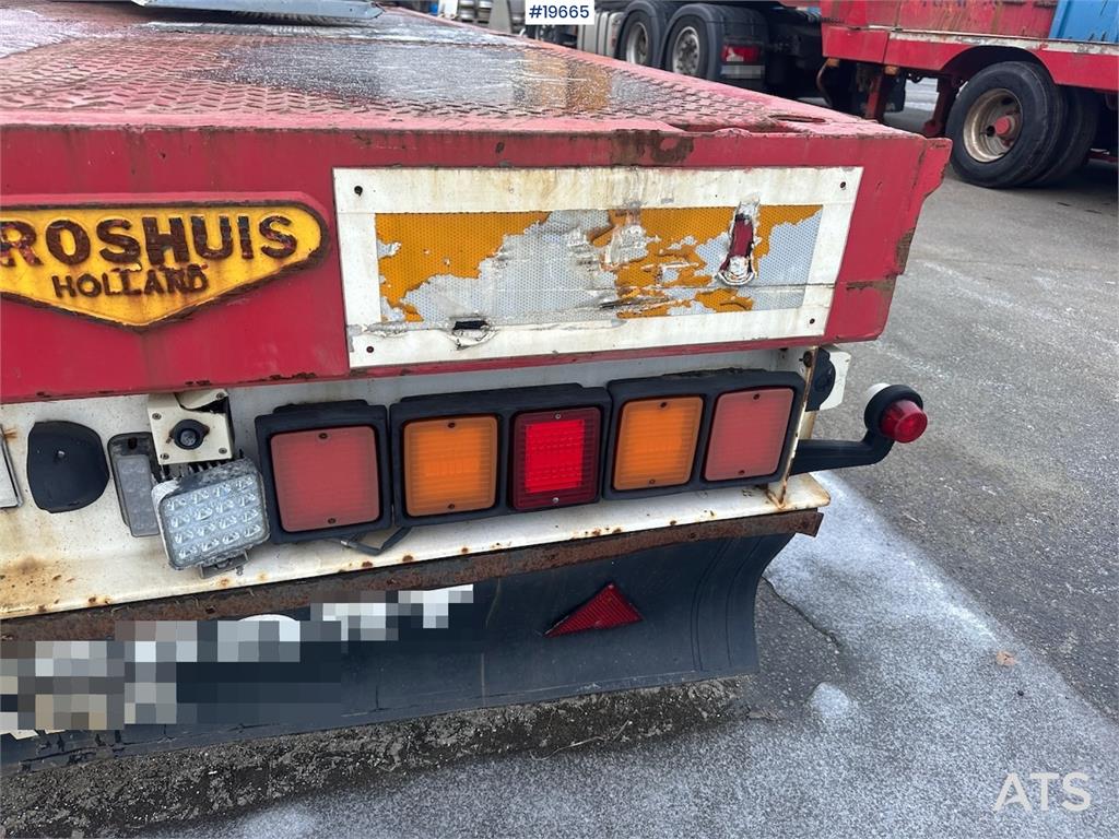 Broshuis 3 AUD-44 lowbed trailer.