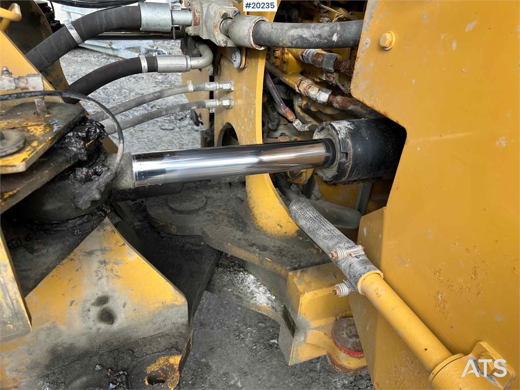 CAT 972M