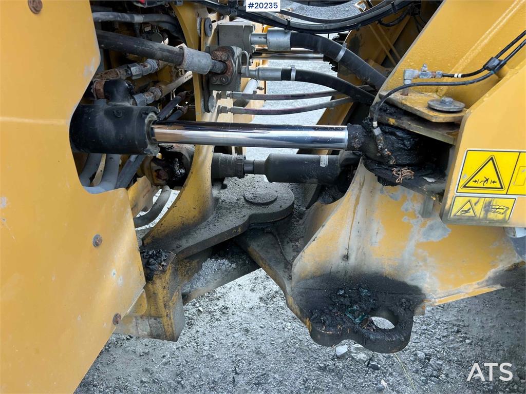 CAT 972M