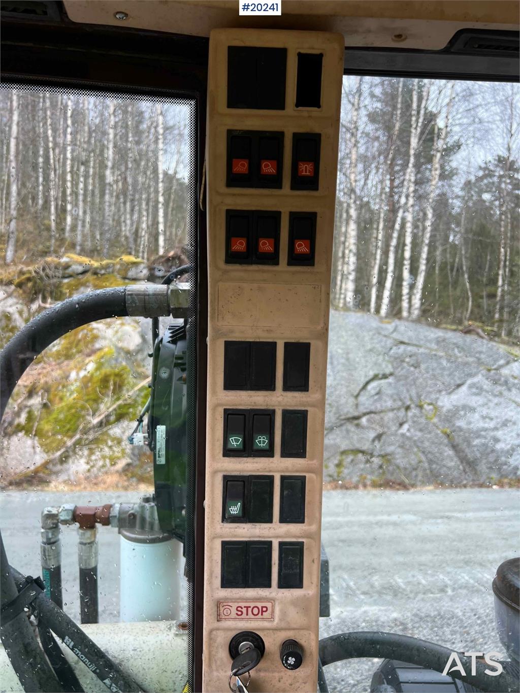 Hydrema 912B w/ 2007 Essverk Platform 912 lift with basket