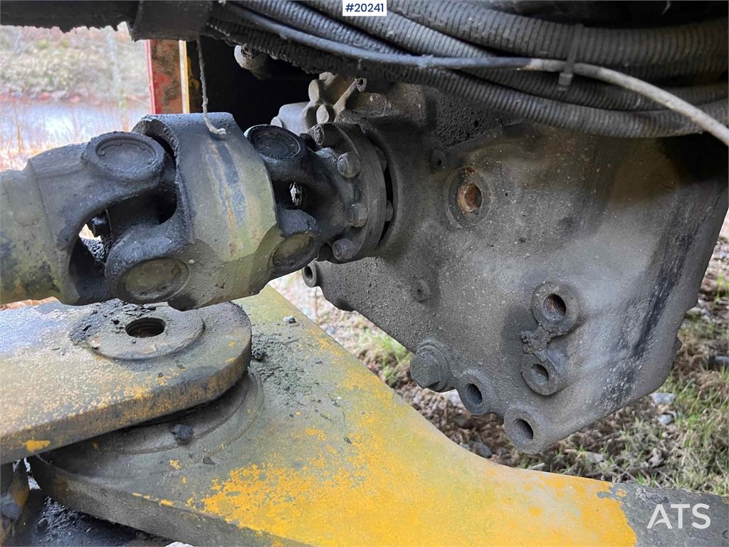 Hydrema 912B w/ 2007 Essverk Platform 912 lift with basket