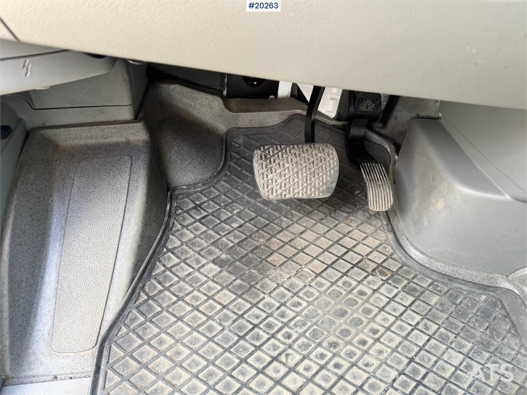 Mercedes-Benz Sprinter 8 Pallets.