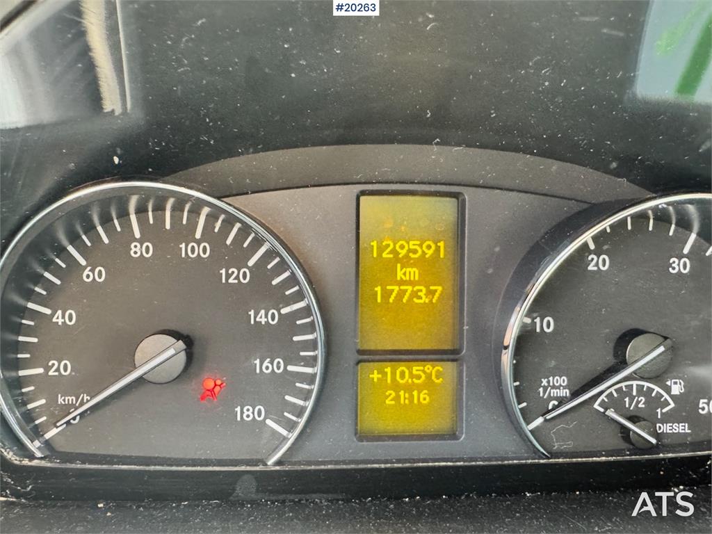 Mercedes-Benz Sprinter 8 Pallets.