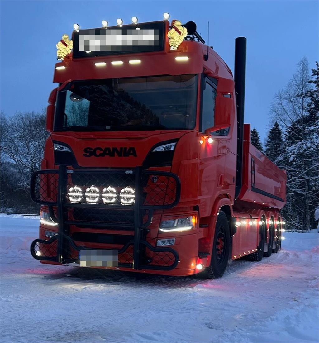 Scania R660 8x4 Hook truck w/ hook box - WATCH VIDEO