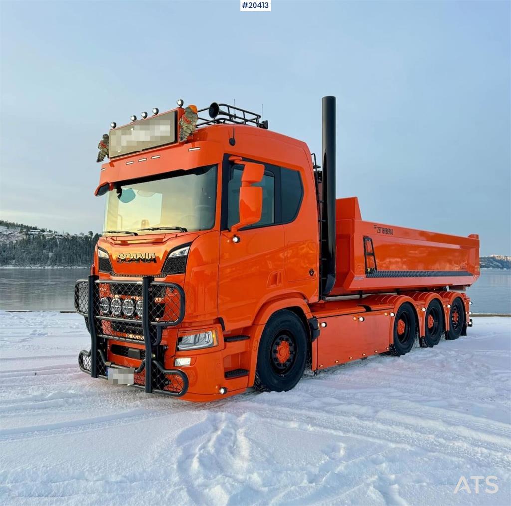 Scania R660 8x4 Hook truck w/ hook box - WATCH VIDEO